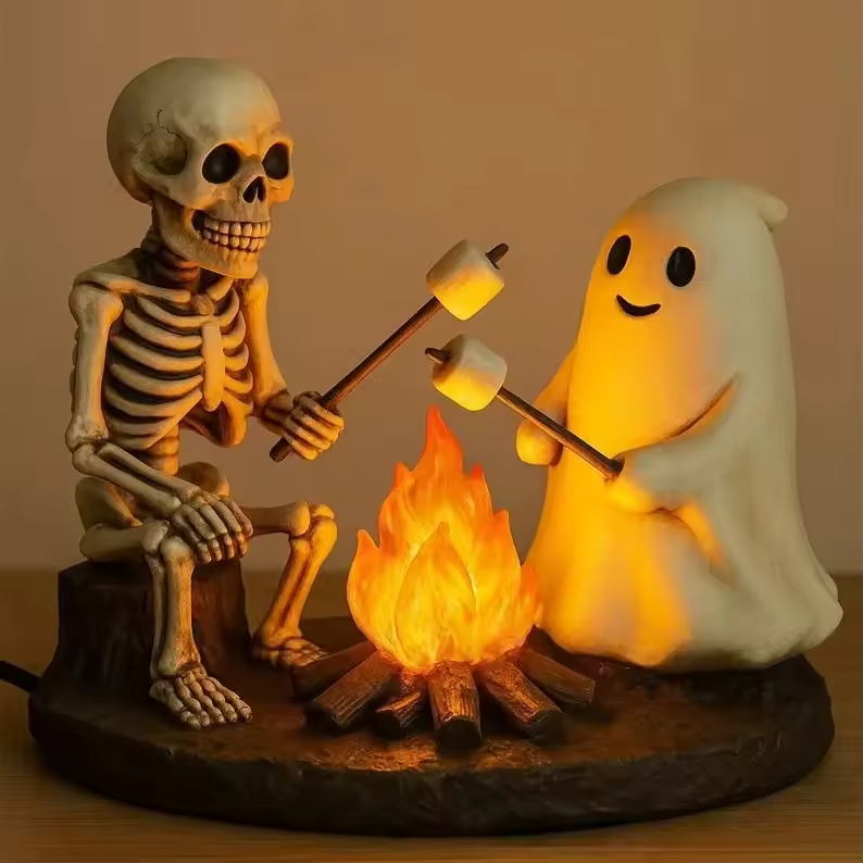 SpookFire – Skelet- og spøgelsesbåls-natlampe med flimrende effekt